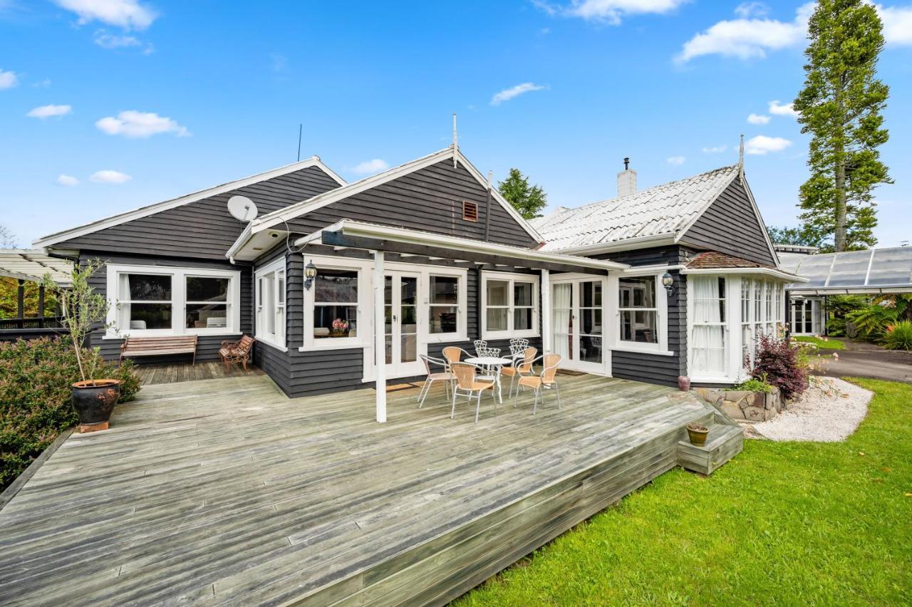 Springfield Rise Lodge - Rotorua Holiday Home Buitenkant foto
