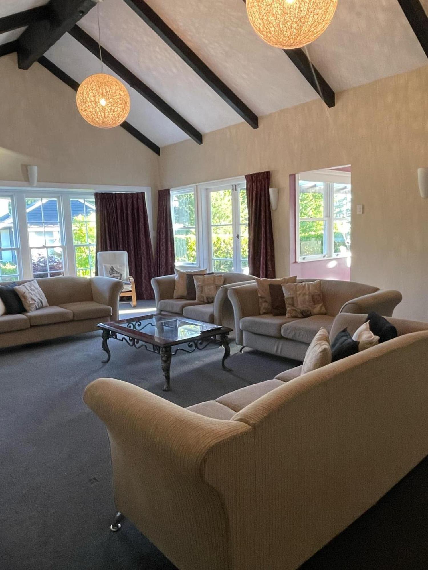 Springfield Rise Lodge - Rotorua Holiday Home Buitenkant foto